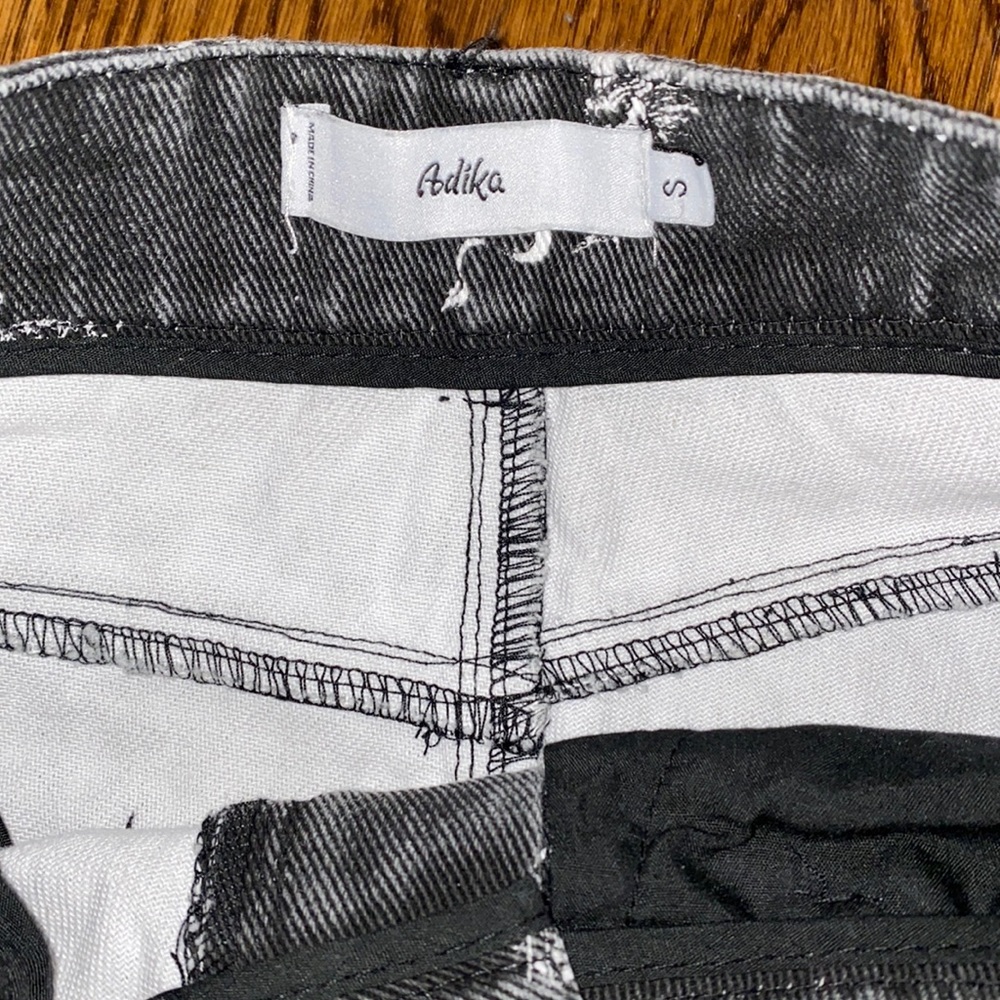 Jeans - Picture 4 of 4